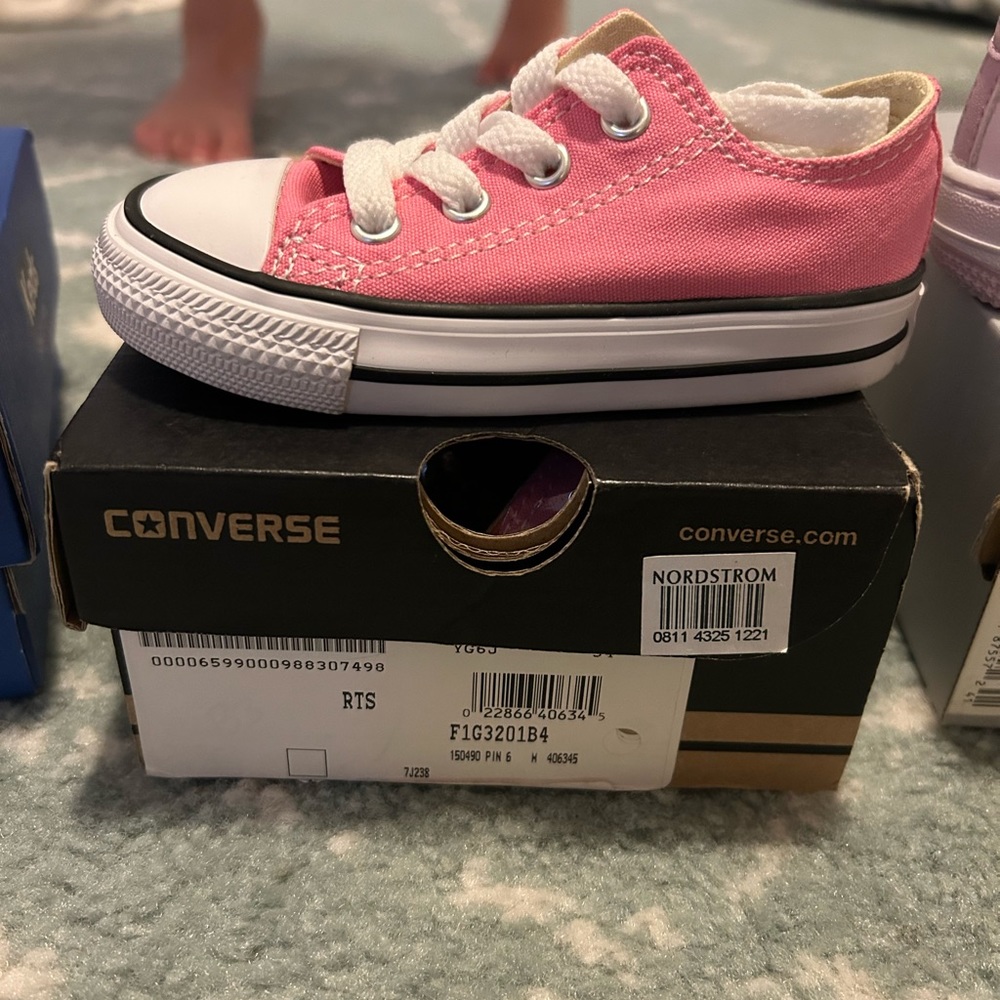 Converse all star lo pink